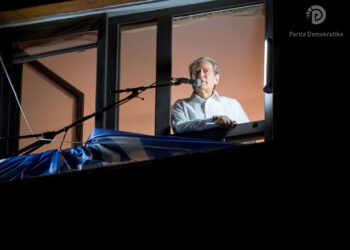 Berisha: Një thirrje zemër për çdo emigrant shqiptar. Refuzoni Edi Ramën! Refuzojeni për dinjitetin tuaj së pari