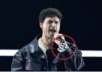 Eurovision nis me probleme / Shalli në dorën e këngëtarit suedez shkakton kaos, domethënia që kishte