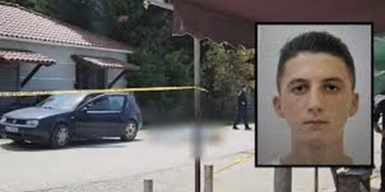 Vrasësi i efektivit të policisë ende i lirë, policia ngre pika kontrolli për kapjen e 23-vjeçarit