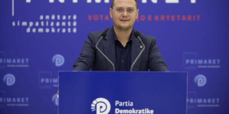 Rama nis turin nga Athina, PD: Priteni me protesta!