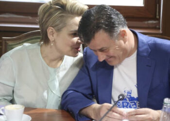 E bujshme, gazetarja e njohur paralajmëron “Kohë të këqija” për Kryemadhin dhe Nokës, ja çfarë po ndodh brenda SPAK