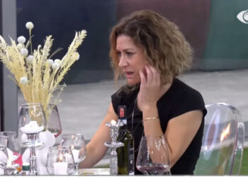 “Fasadë e krimbur”/ Egla e zhgënjyer nga Romeo, shpërthen në ofendime..