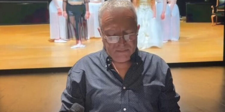 Tha se e detyruan të shkonte pas Ramës në Athinë, jep dorëheqjen drejtori i teatrit Bylis: Po bëja shaka, u përdor politikisht