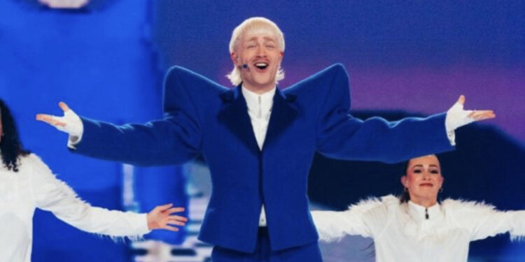 Skandal në Eurovision/ Pezullohet dhe vihet nën hetim këngëtari holandez