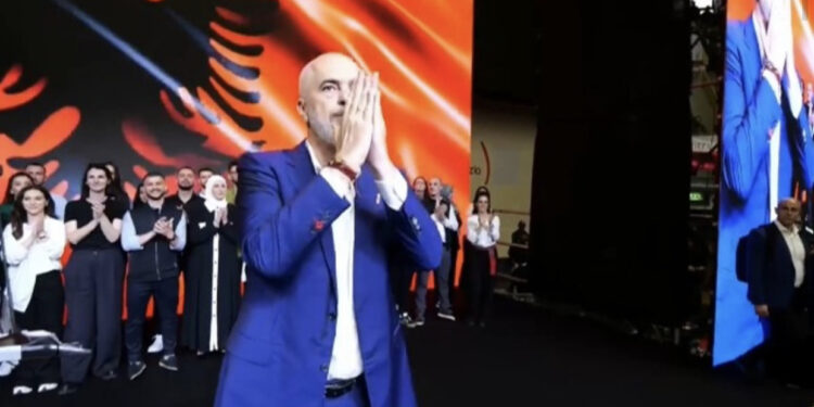 Rama-shqiptarëve të Italisë: Koha e mirë e Shqipërisë ka ardhur, kthehuni!