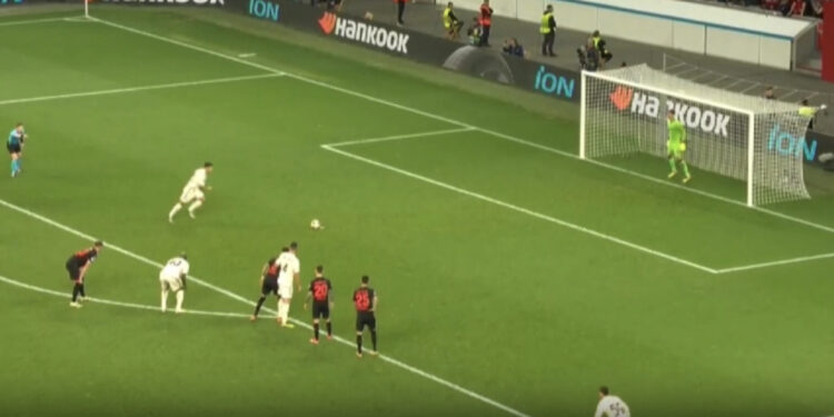 Leverkusen është befasuar sërish nga Roma.