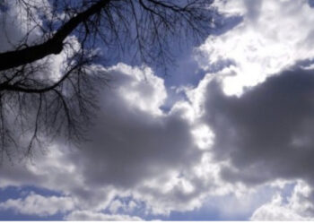 Kthjellime dhe vranësira, temperaturat deri në 31°C