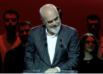 Nuk ndalet Rama, “hap zemrën”: Asnjë etniku grek nuk i është mohuar e drejta në vendin tonë