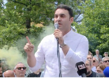 Protesta para bashkisë, Këlliçi: Veliaj futi njerëz të infiltruar, fiku dritat