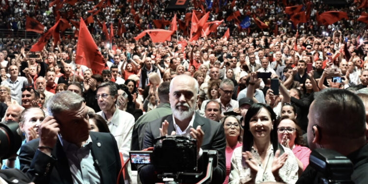 Mediat greke bujë vizitës së Ramës: Çfarë tha ‘mysafiri i paftuar’