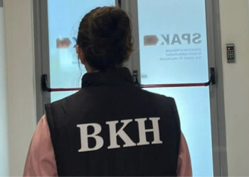 Agjentët e SPAK ‘rrethojnë’ bashkinë e Elbasanit