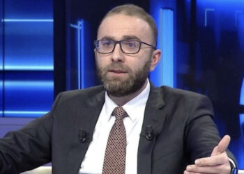 “A fole për Berishën në Gjermani?”/ Gaz Bardhi i fshin komentin Agim Xhafkës!