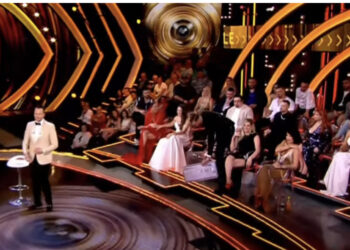 Shiko si Romeo Veshaj injoroi çekun e 10 mijë eurove si finalist, teksa vazhdoi të fliste me banorët pas eliminimit