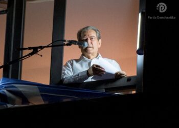 Berisha: Askush nuk guxon t’ia përmendë Dumanit 3 apartamentet që siguroi gjer në vitin 2016