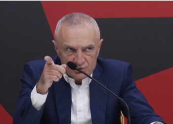 Nëna surrogato? Meta: Gjaku i shqiptarit nuk është bërë ujë!