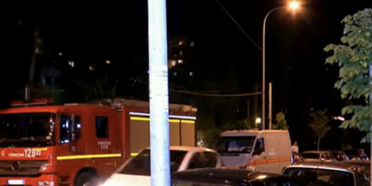 Degradon sherri gjatë natës, zjarrfikësi godet me thikë dy kolegët