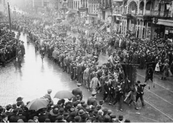 Historiku/ Sot 1 Maj, Dita Ndërkombëtare e Punëtorëve