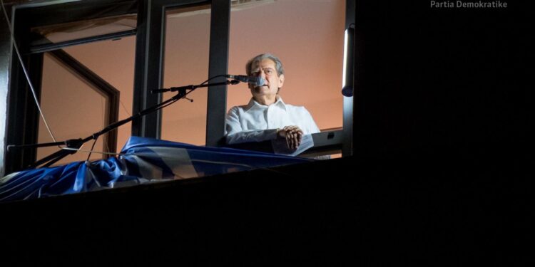 ‘Ish-sigurimsi Arben Rakipi e shndërroi Magjistraturën në shkollë private të PS!’/ Berisha-ndërkombëtarëve: Mos na servirni korrupsionin për reformë