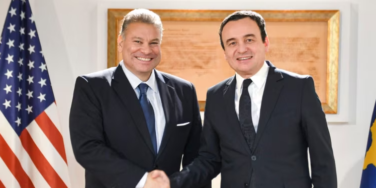 Qeveria e Kosovës: Lajmi për përfundimin e mandatit të të dërguarit amerikan Escobar, nuk doli prej nesh