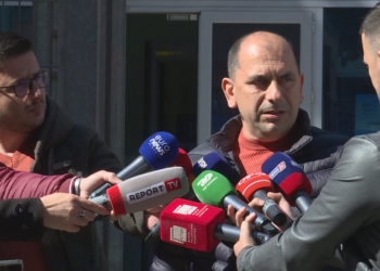 KQZ dërgon për hetim kryebashiakun socialist Leondard Hide