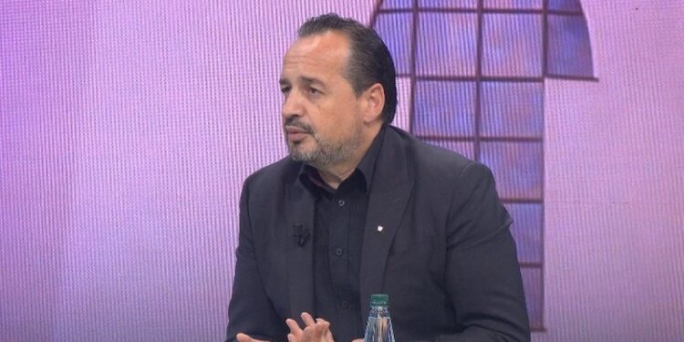 Akil Pano plas deklaratën: Ja nga kush sponsorizohet surrogacia