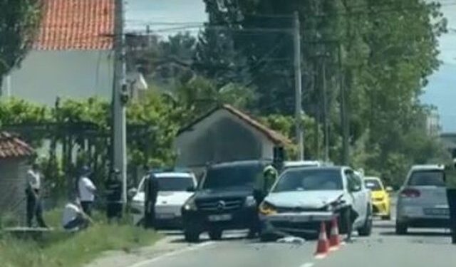 Aksident në aksin rrugor Lezhë-Shëngjin, dy persona të plagosur