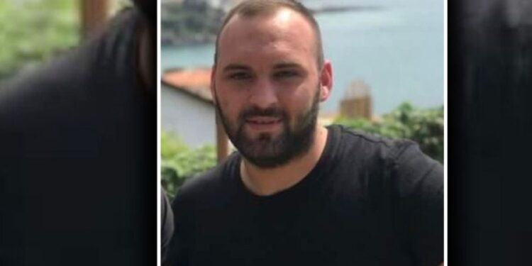 Detaje të rënda/ Ergys Arrazi kishte lidhje tjetër, i thoshte gruas ‘dil nga shtëpia’! Në polici e quajti të sëmurë mendore…