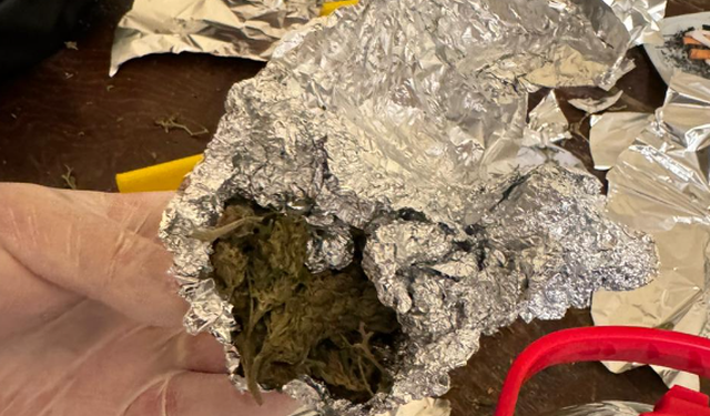 Arrestimi i punonjësit të policisë dhe 3 personave të tjerë në Fier, AMP sekuestron edhe 500 gr kanabis