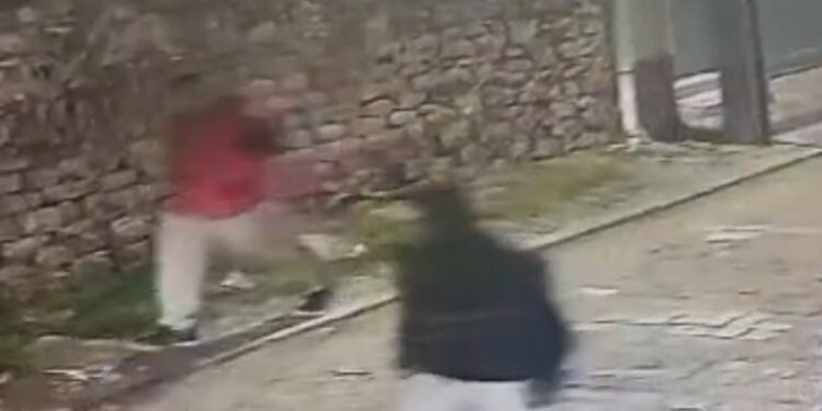 I grabiti të moshuarës varësen nga qafa, arrestohet 39-vjeçari në Korçë