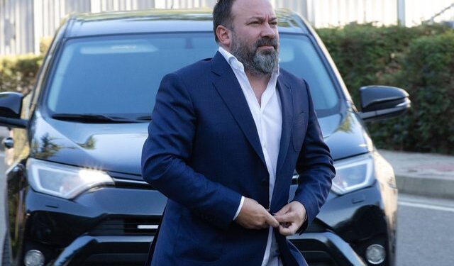 Investigimi i BIRN: Çfarë fshihet pas “Restorantit francez” të ministrit të Shtetit Arbjan Mazniku dhe Endri Fugës!