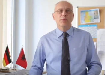 Ndërron jetë ish-ambasadori gjerman në Tiranë