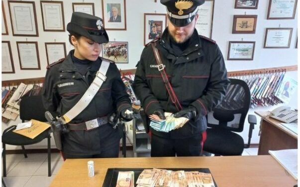 Fitonin 100 mijë euro në muaj nga shitja e kokainës, arrestohen 8 persona në Itali, mes tyre edhe shqiptarë