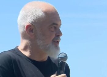 OMONIA kundër Ramës: Po përhap urrejtje nacionale, pronat e shtetit në Himarë ua jep “strategjikëve” të oborrit