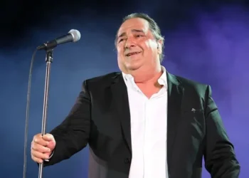 Hapet testamenti i Vasilis Karas, kush do të trashëgojë pasuritë marramendëse të këngëtarit grek