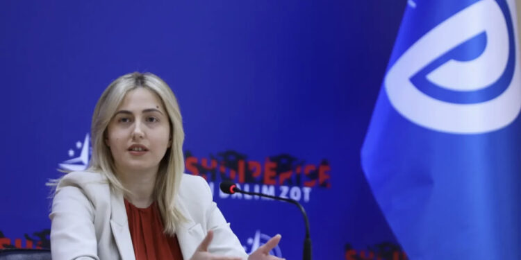 PD: Kushtetuesja pranoi padinë për Akademinë e Shkencave