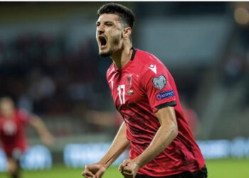 Yjet kuqezi në vitrinë, qindra agjentë në Dortmund, Broja i vëzhguari special, Milan dërgon emisarë