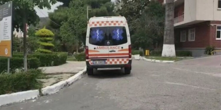 U gjet e pajetë në bregun e liqenit të Kukësit, policia: Në trup kishte shenja dhune