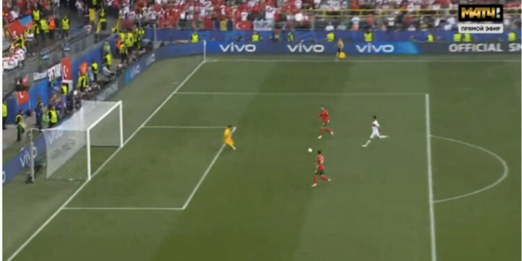 VIDEO/ Cristiano Ronaldo hesht kritikët, gjesti altruist i jep golin e 3-të Portugalisë 