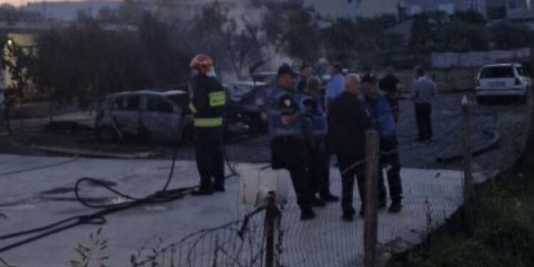 U dogjën gjashtë makina, biznesi i hapur 5 ditë më parë