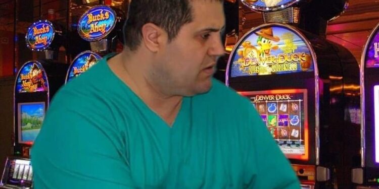 Skandali i Onkologjikut/ Dalin përgjime të reja, mjeku Gashi dyshohet se luante bixhoz online