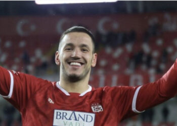 E bujshme përpara startit të Europianit, vjen oferta e parë për Rey Manajn nga klubi i njohur italian