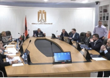 Mirela Bogdani zgjidhet kryetare e re e KLP-së