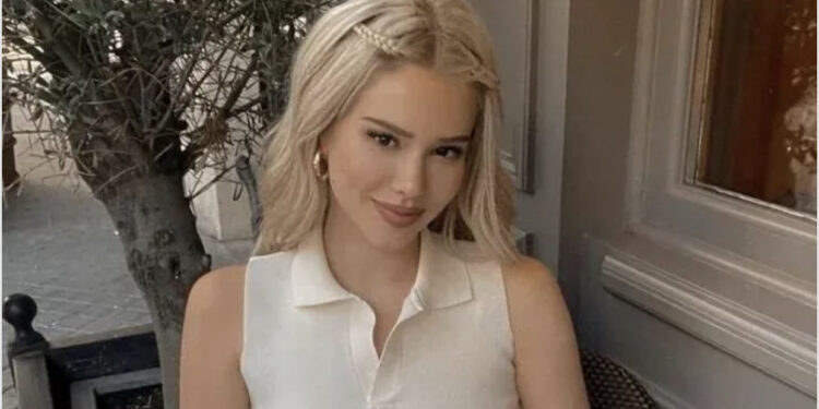 FOTO/ I kanë bërë magji? Fjoralba Ponari gjen flokë dhe nyje në kutinë e dhuratës