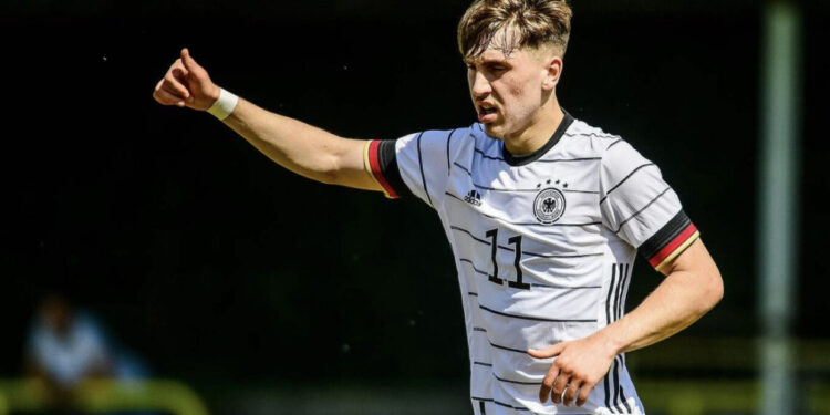 Brajan Gruda i pafat, dëmtohet dhe largohet nga grumbullimi i Gjermanisë