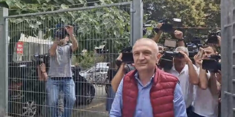 Ilir Meta shkon në SPAK