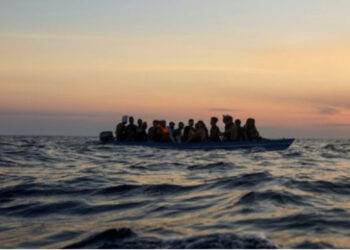 Fundoset varka me emigrantë në brigjet italiane, 34 të vdekur, 66 të zhdukur, mes tyre 26 fëmijë