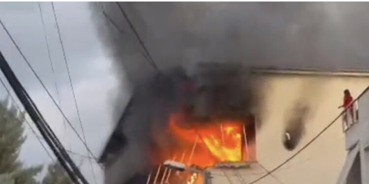 Shpërthen bombola e gazit, merr flakë shtëpia në Berat