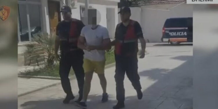 Shiste kokainë në lokalet e natës në Dhërmi, vihet në pranga 32-vjeçari nga Estonia