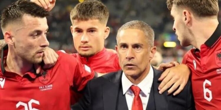 Prapaskenat brenda Kombëtares/ Lojtari kuqezi “përplaset” me trajnerin Silvinjo…