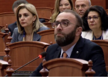 LIVE-Deputetët drejt “Euro2024”/ Bardhi: E bëtë Parlamentin si dyqanin e lagjes